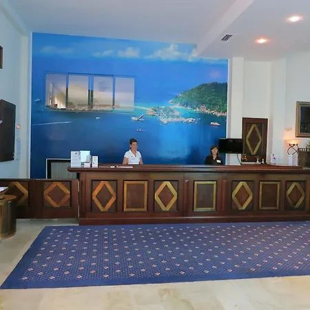 Hotel Portals Palace
